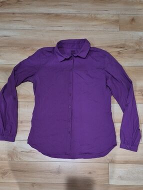 MEC Women's Size Medium Purple Button-Up Shirt